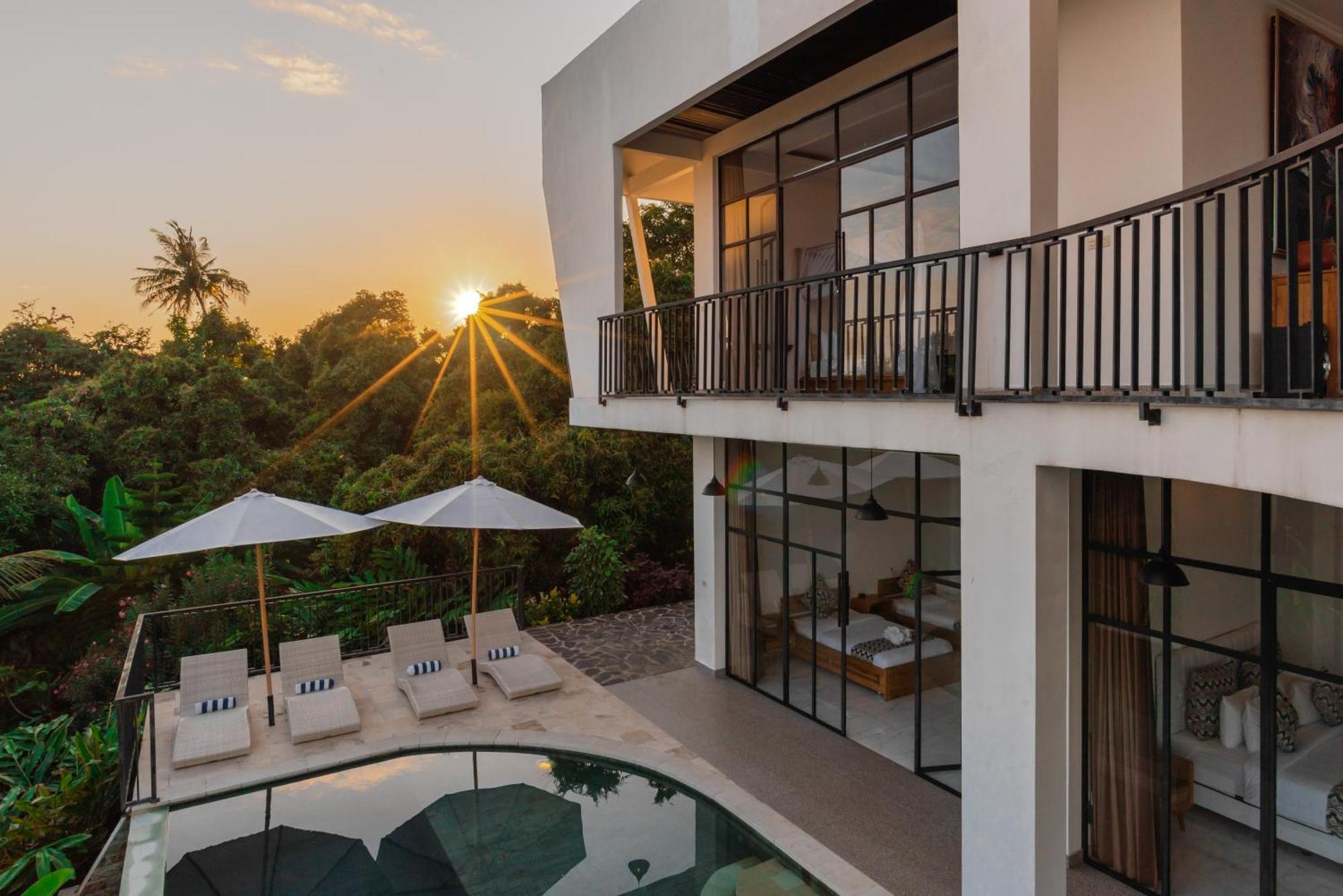 The Hacienda Lovina Villa Exterior photo